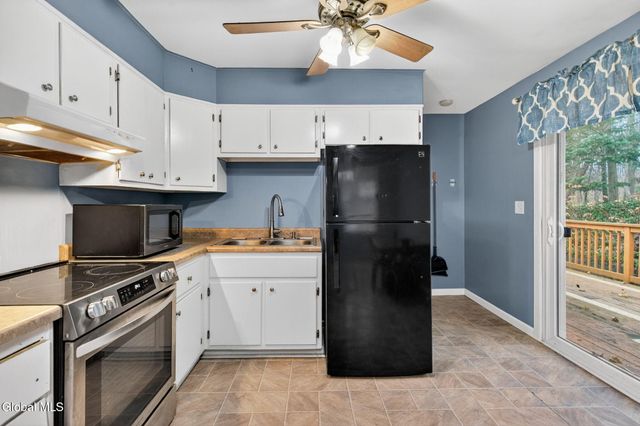 257 Lake Shore Drive, East Greenbush, NY 12144