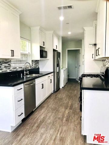 8620 Melvil Street 1, Los Angeles, CA 90034