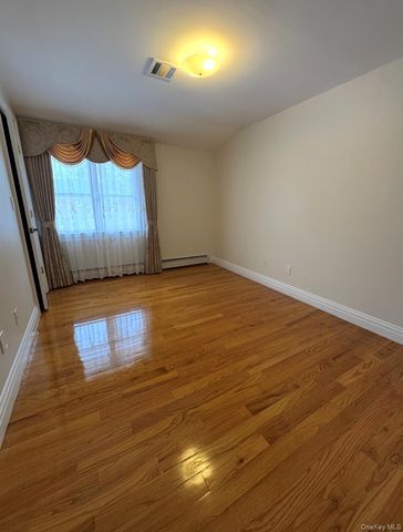 253-12 58th Avenue, Little Neck, NY 11362