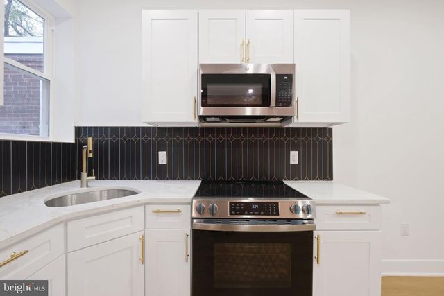 1325 KERBAUGH ST, Philadelphia, PA 19140