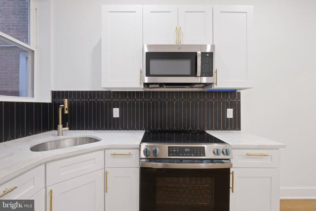 1325 KERBAUGH ST, Philadelphia, PA 19140