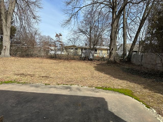 153 Freeman Street Ext, Haverhill, MA 01832