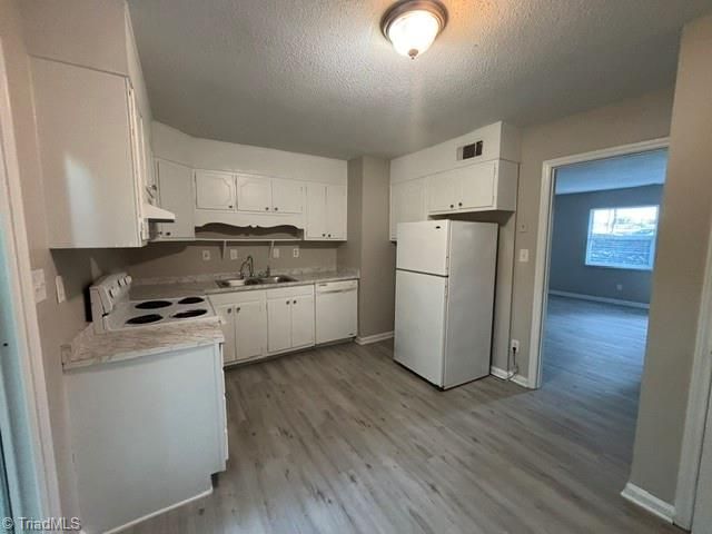 1827 Merritt Drive B, Greensboro, NC 27407