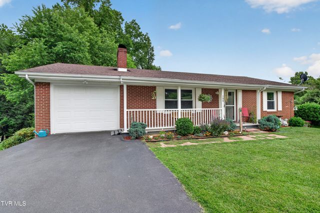 105 Cedar Lane, Bristol, VA 24201