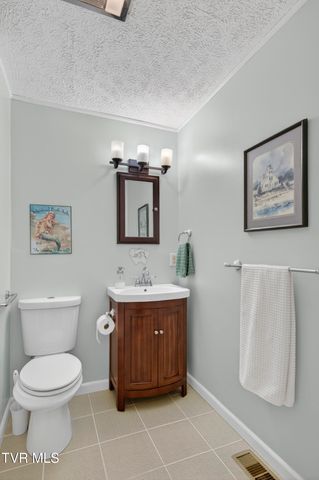 105 Cedar Lane, Bristol, VA 24201
