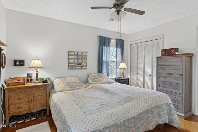 105 Cedar Lane, Bristol, VA 24201