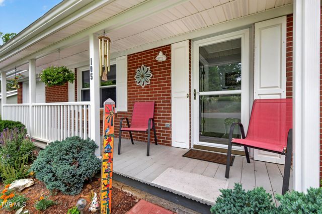 105 Cedar Lane, Bristol, VA 24201