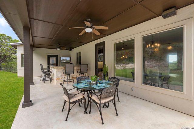 786 SHEPHERDS CROOK, Helotes, TX 78023