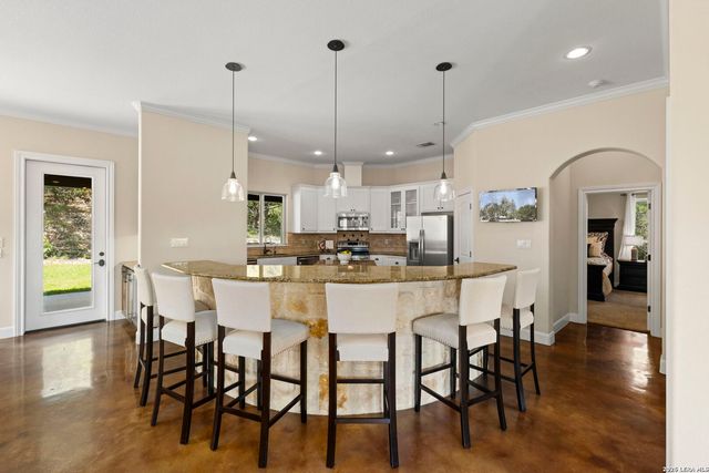 786 SHEPHERDS CROOK, Helotes, TX 78023