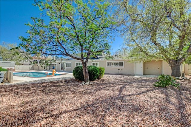 3770 Meadowcrest Drive, Las Vegas, NV 89121