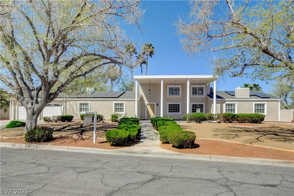 3770 Meadowcrest Drive, Las Vegas, NV 89121