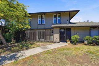 1806 Chinquapin Court C, Concord, CA 94519