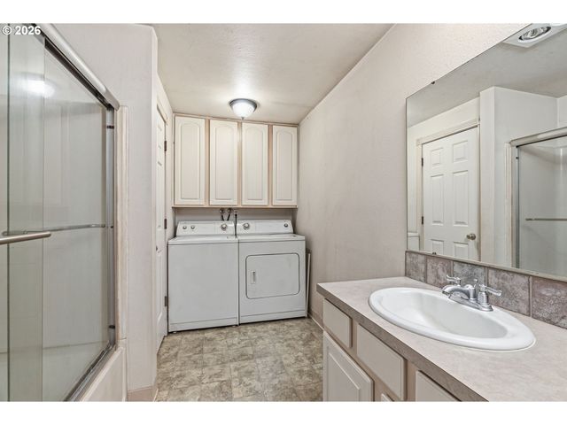 13216 Ne SALMON CREEK Ave B3, Vancouver, WA 98686