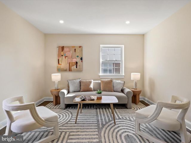 3413 WOODS AVE, Alexandria, VA 22302