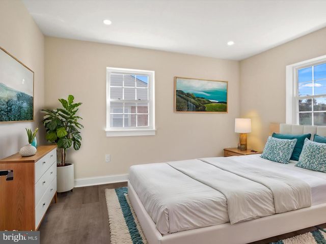 3413 WOODS AVE, Alexandria, VA 22302