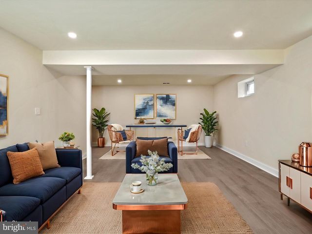 3413 WOODS AVE, Alexandria, VA 22302