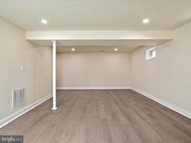 3413 WOODS AVE, Alexandria, VA 22302