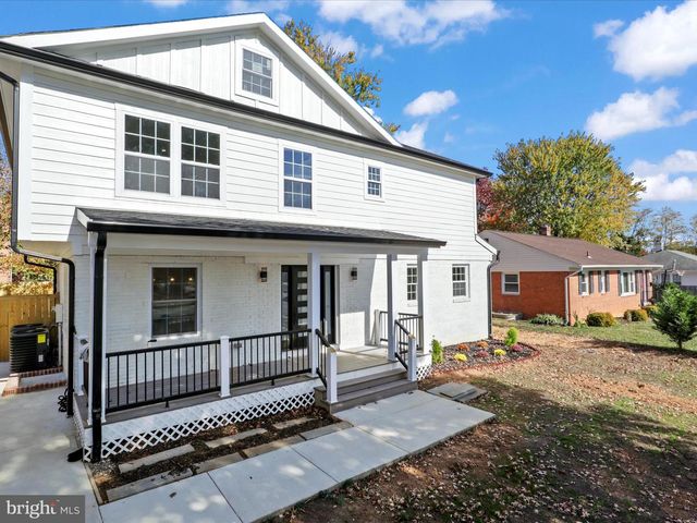 3413 WOODS AVE, Alexandria, VA 22302