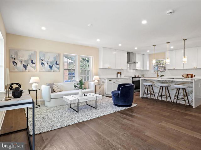 3413 WOODS AVE, Alexandria, VA 22302