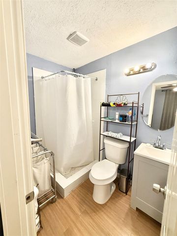 521 Cypress Avenue, Crosby, TX 77532