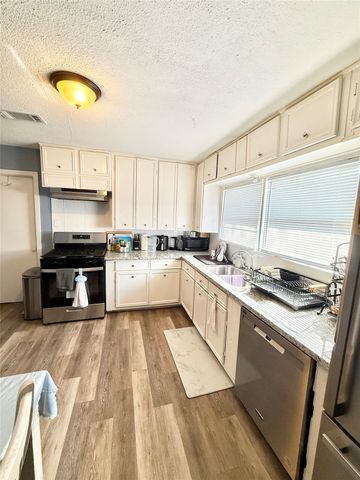 521 Cypress Avenue, Crosby, TX 77532