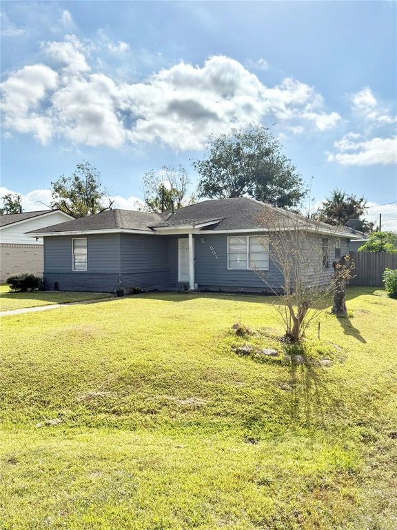 521 Cypress Avenue, Crosby, TX 77532
