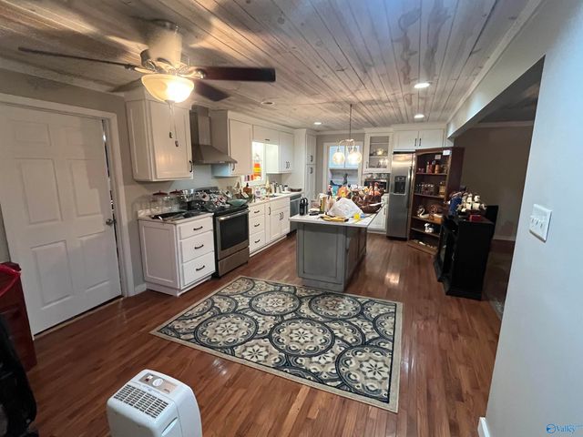 1035 Portwood Drive, Albertville, AL 35951