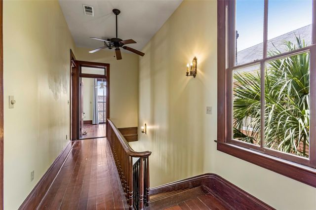 2002 Ave K, Galveston, TX 77550