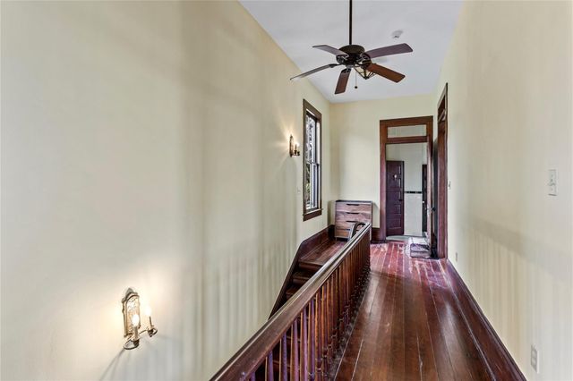 2002 Ave K, Galveston, TX 77550