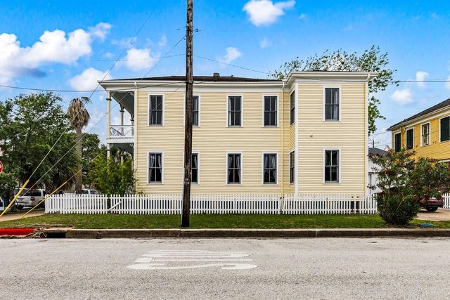 2002 Ave K, Galveston, TX 77550