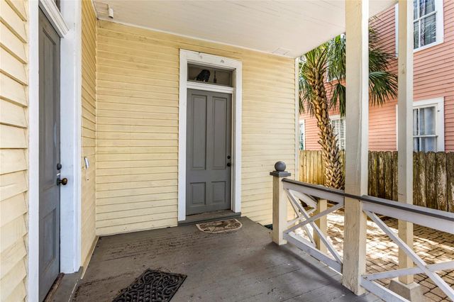 2002 Ave K, Galveston, TX 77550