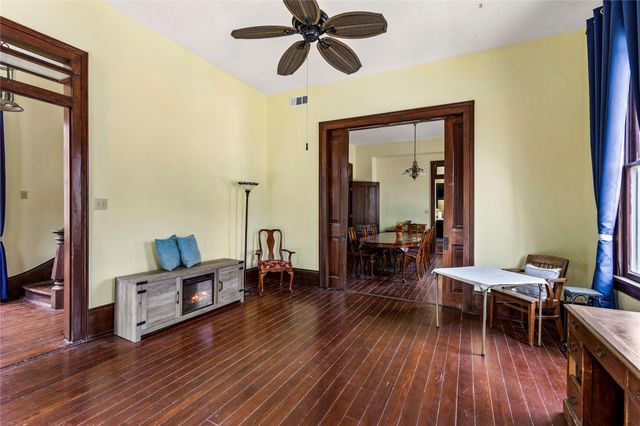 2002 Ave K, Galveston, TX 77550