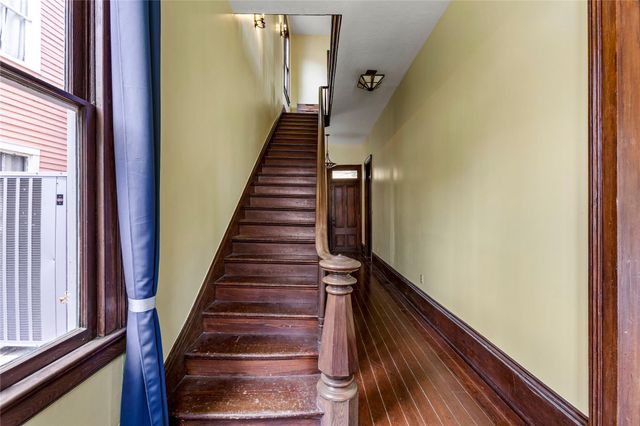 2002 Ave K, Galveston, TX 77550