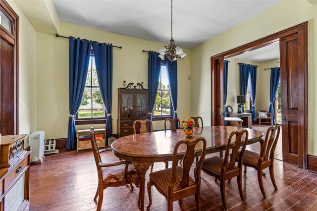 2002 Ave K, Galveston, TX 77550