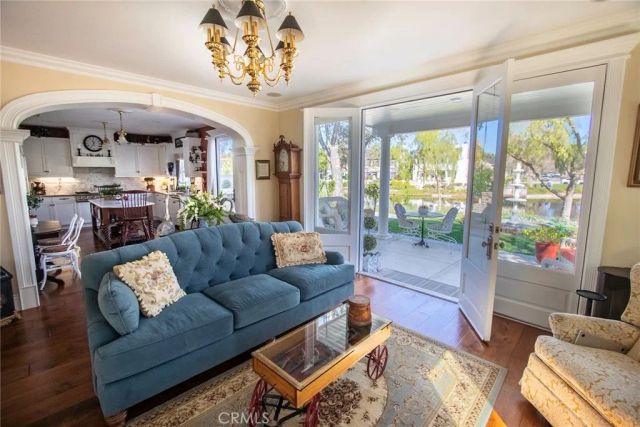 27016 Island, Valencia, CA 91355