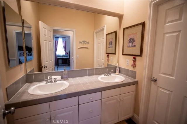 27016 Island, Valencia, CA 91355