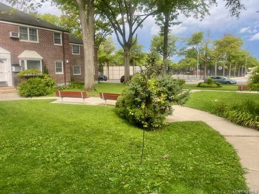 249-32 63rd Avenue 41227, Little Neck, NY 11362 — photo 4