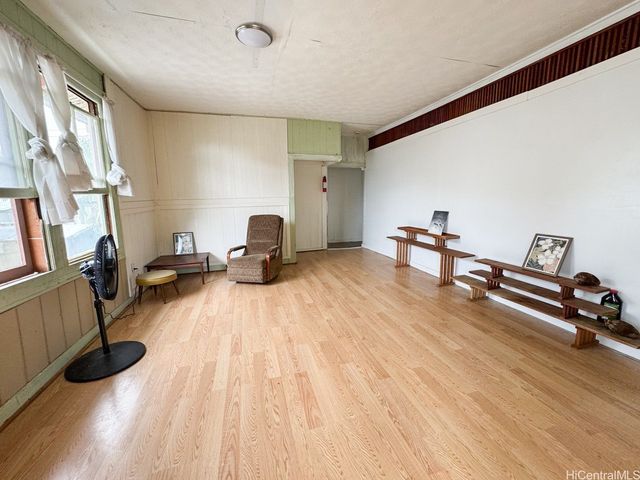 82 Hoku Street D, Hilo, HI 96720