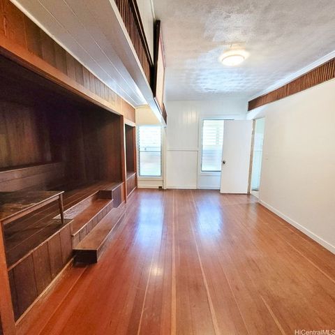 82 Hoku Street D, Hilo, HI 96720