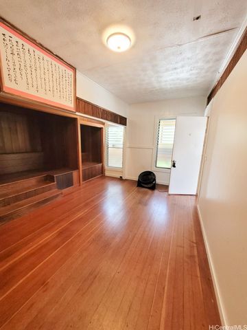 82 Hoku Street D, Hilo, HI 96720