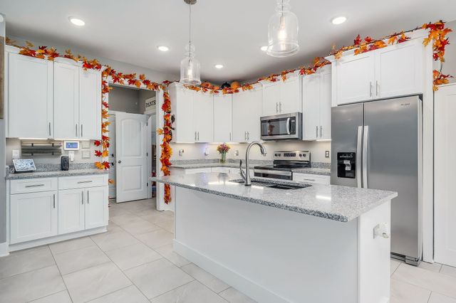 158 Briarwood Ln, Smithville, TN 37166