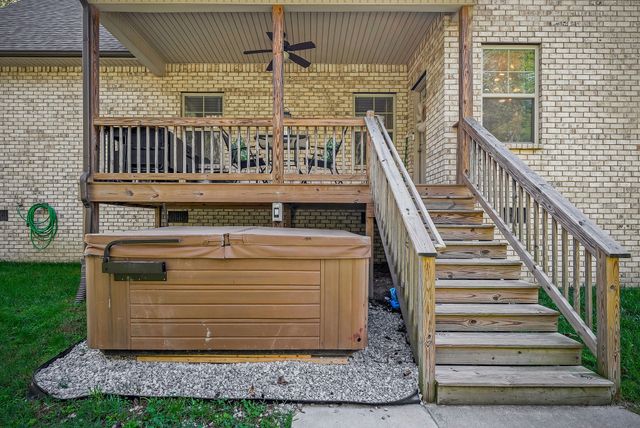 158 Briarwood Ln, Smithville, TN 37166