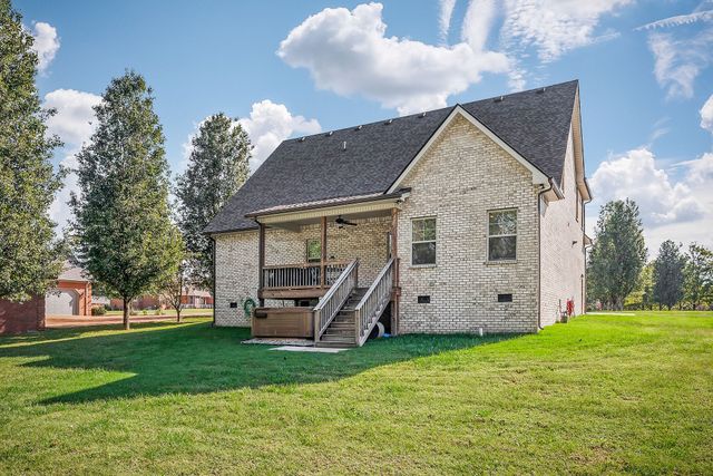 158 Briarwood Ln, Smithville, TN 37166