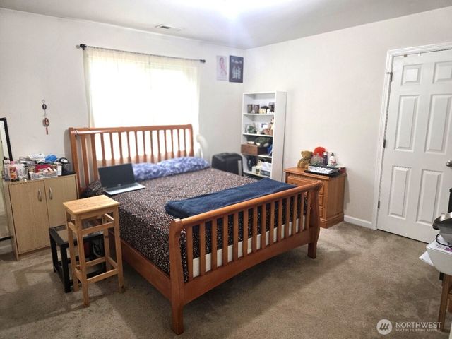 11426 15th Avenue SW, Seattle, WA 98146