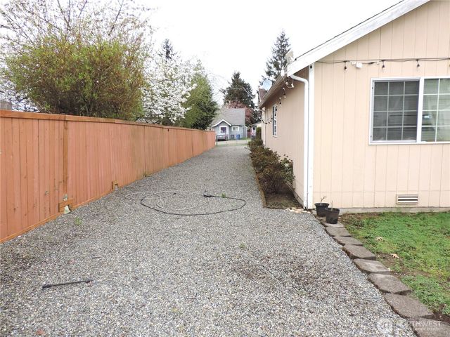 11426 15th Avenue SW, Seattle, WA 98146
