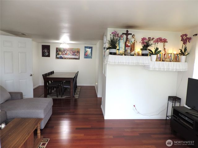 11426 15th Avenue SW, Seattle, WA 98146