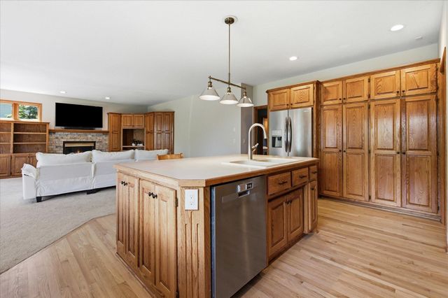 5900 Otter Ridge Circle, White Bear Lake, MN 55110