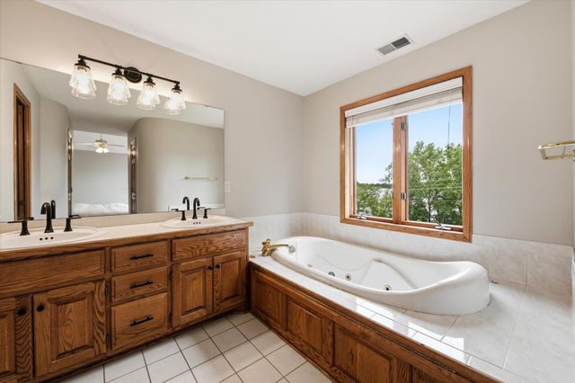 5900 Otter Ridge Circle, White Bear Lake, MN 55110