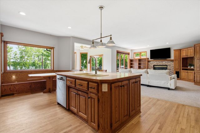 5900 Otter Ridge Circle, White Bear Lake, MN 55110