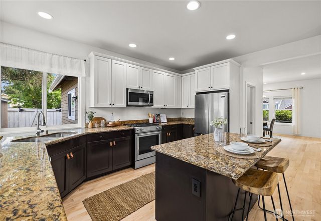 6304 109th Street NW, Gig Harbor, WA 98332